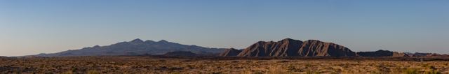 Panorámica de una sierra al atardecer