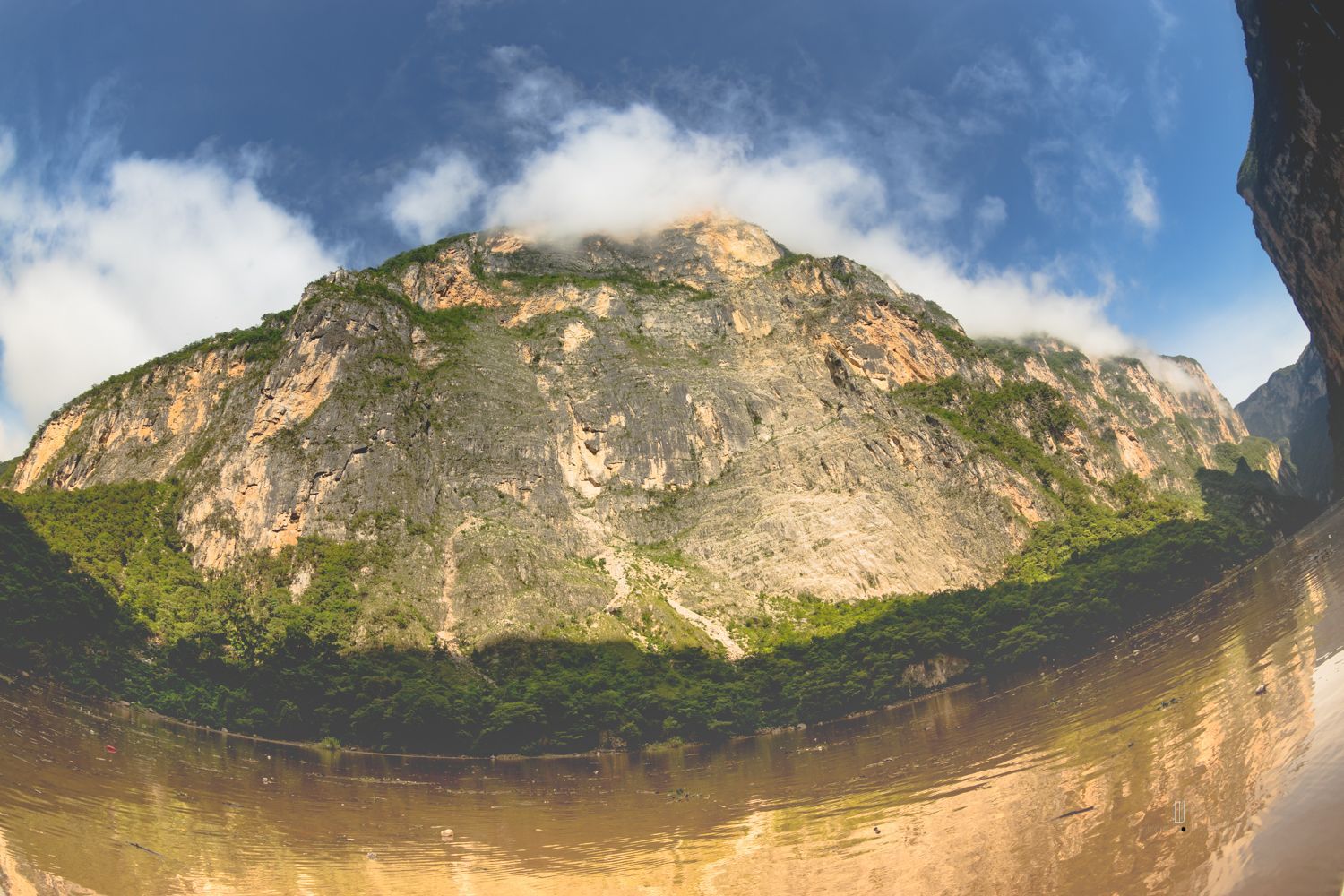 Formaciones de roca en el Cañón del Sumidero
